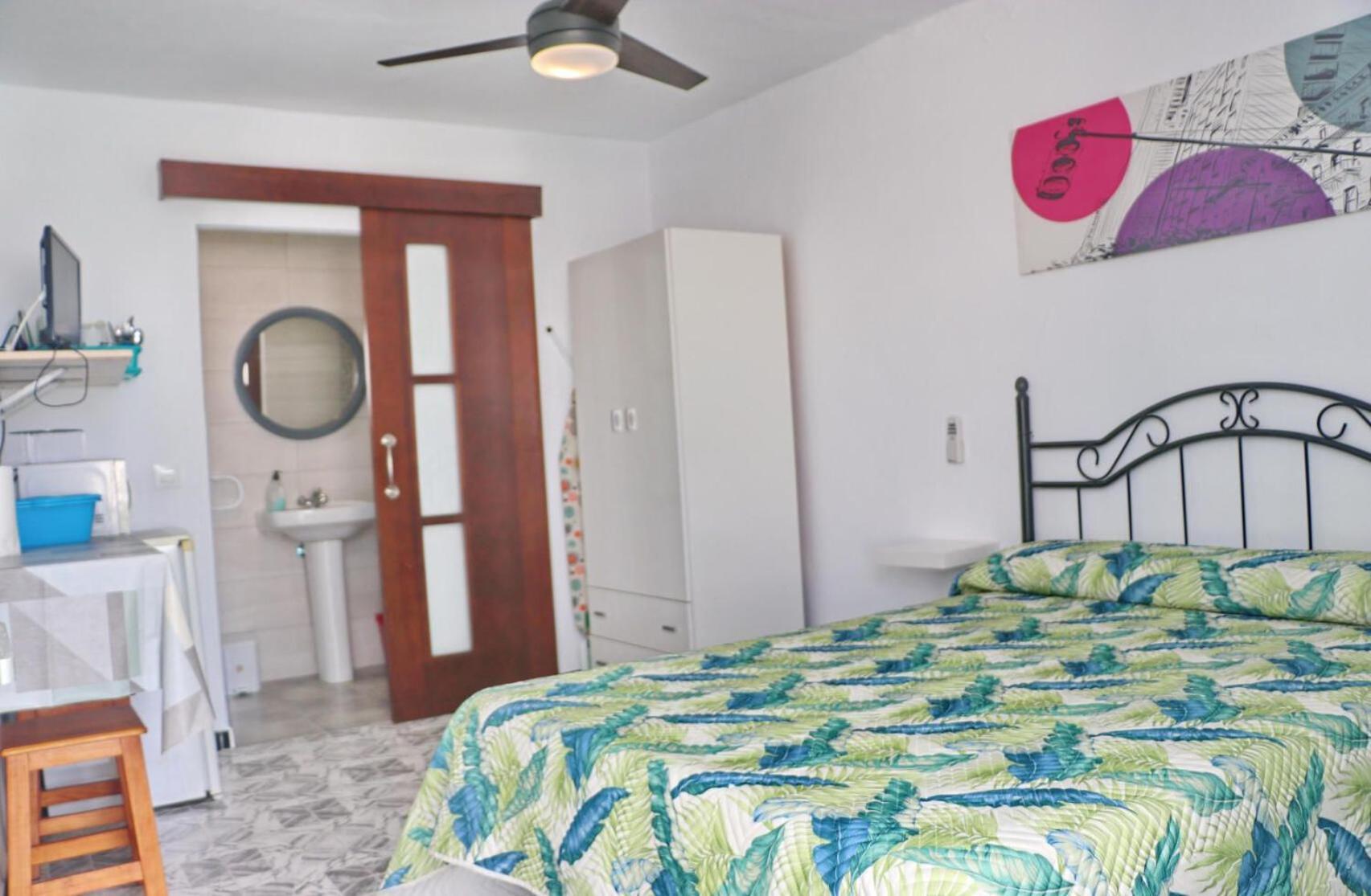 Habitacion Velarde Кониль-де-ла-Фронтера Экстерьер фото